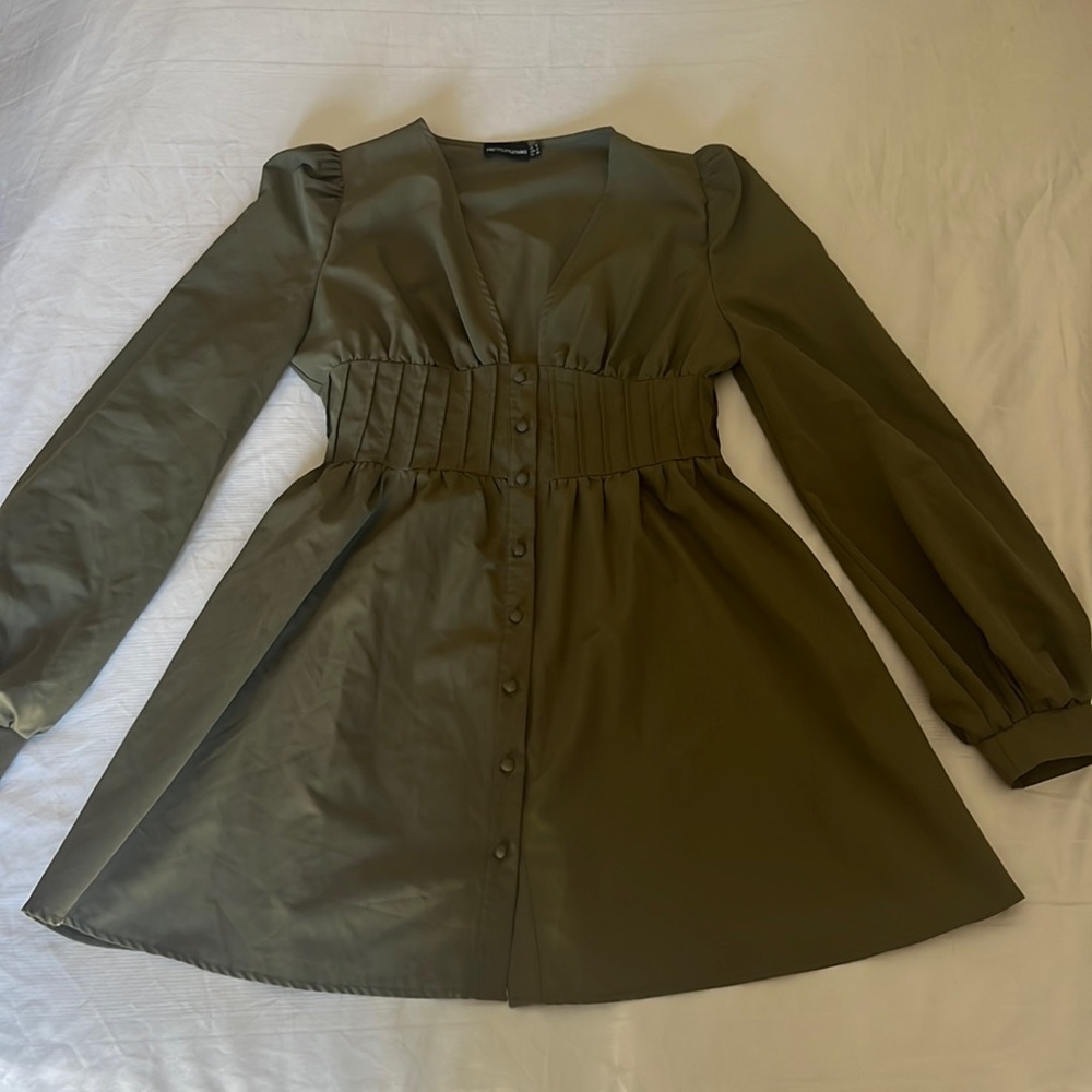 Retry Little Thing dark green puff sleeved button down dress